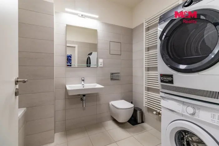 Pronájem bytu 2+kk, Praha - Hloubětín, Waltariho, 49 m2