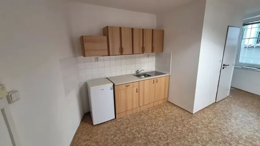 Pronájem kanceláře, Praha - Vinohrady, Vinohradská, 49 m2