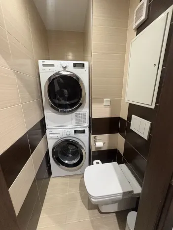 Pronájem bytu 3+1, Jičín, Nám. V. Čtvrtka, 68 m2