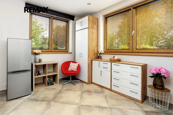 Pronájem bytu 1+kk, Zbuzany, Mramorová, 20 m2