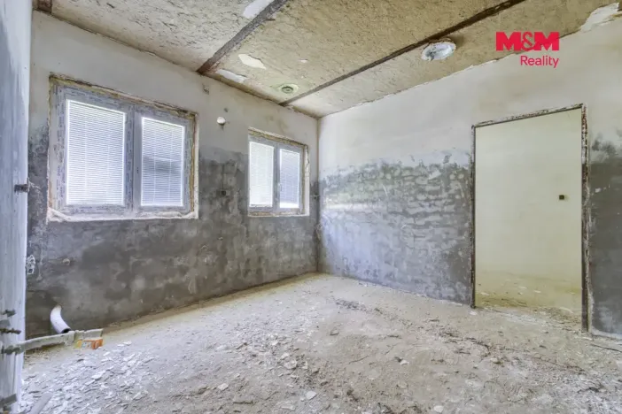 Prodej obchodního prostoru, Dubí, 202 m2