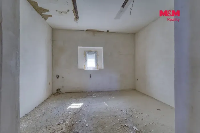 Prodej obchodního prostoru, Dubí, 202 m2