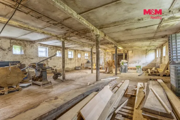 Pronájem skladu, Kunratice u Cvikova, 300 m2