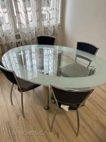 Pronájem bytu 1+1, Praha - Karlín, Thámova, 46 m2