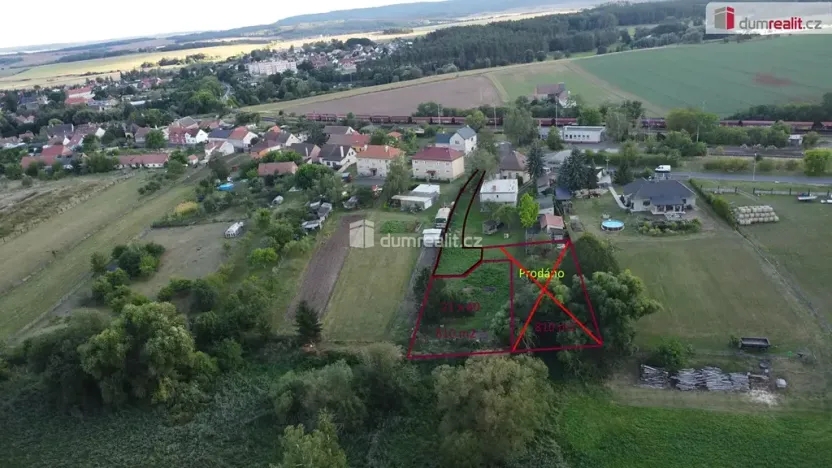 Prodej pozemku pro bydlení, Vroutek, Nádražní, 810 m2