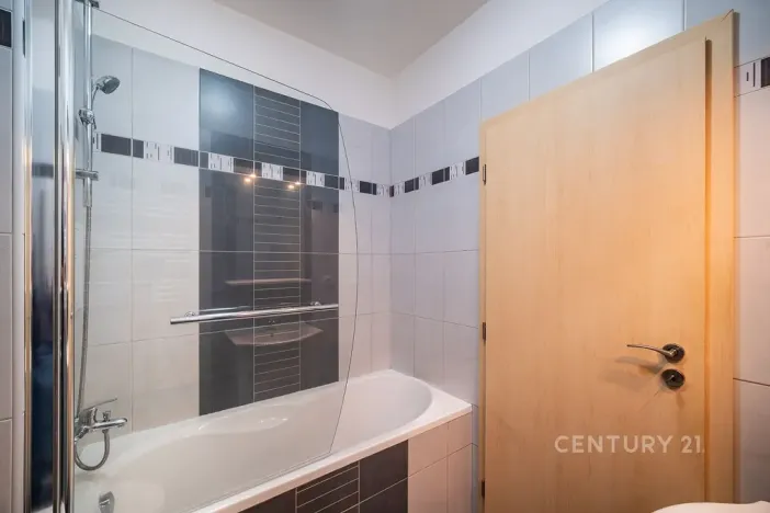 Prodej bytu 2+kk, České Budějovice - České Budějovice 5, Dobrovodská, 42 m2