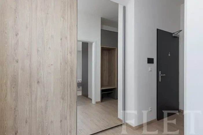 Pronájem bytu 2+kk, Praha - Řeporyje, Haenkeho, 47 m2
