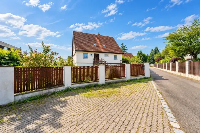 Prodej rodinného domu, Seč, Sídl. 9. května, 294 m2