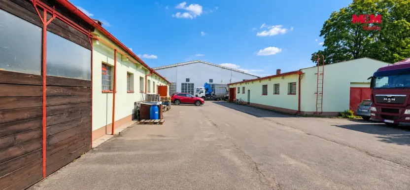 Pronájem obchodního prostoru, Staré Hradiště, 340 m2