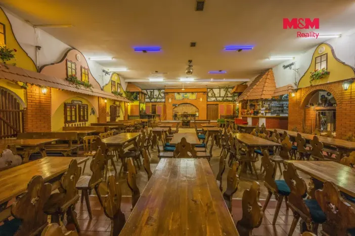 Prodej obchodního prostoru, Kladno - Rozdělov, Štefánikova, 592 m2