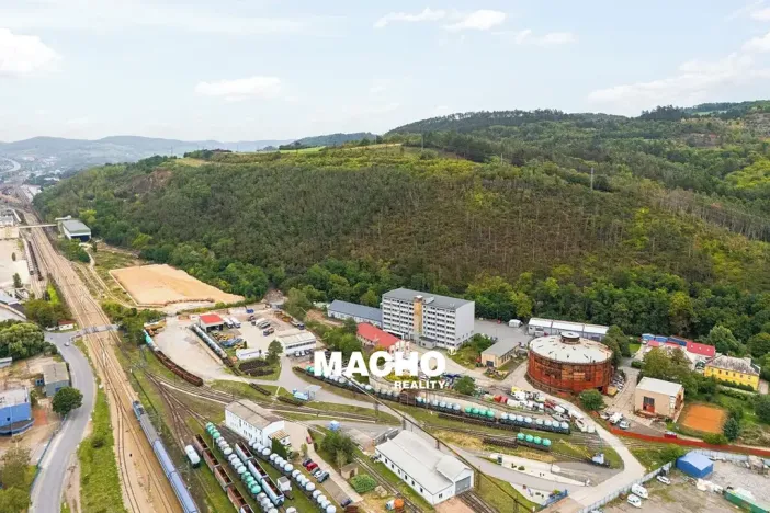 Pronájem výrobních prostor, Králův Dvůr, Tovární, 400 m2