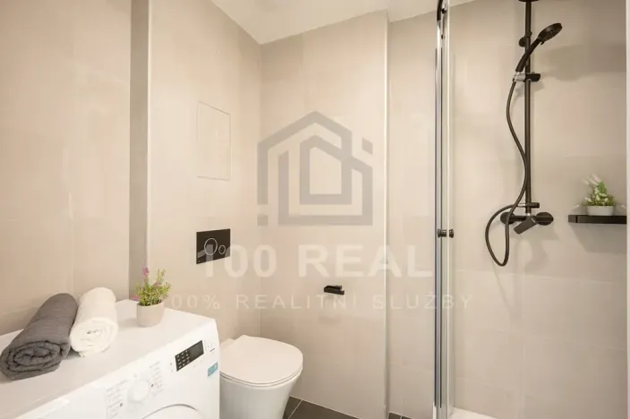 Pronájem bytu 1+kk, Pardubice, třída Míru, 37 m2