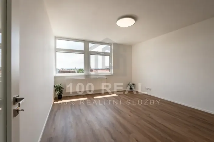 Pronájem bytu 2+kk, Pardubice, třída Míru, 53 m2