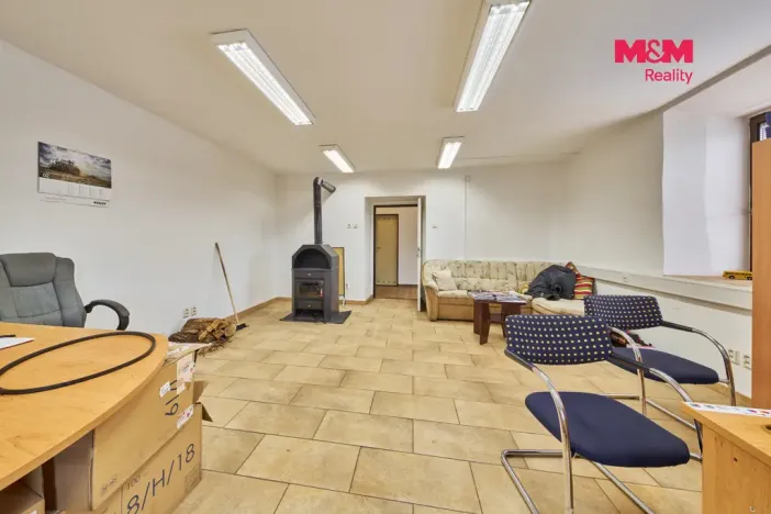 Pronájem výrobních prostor, Dubenec, 453 m2