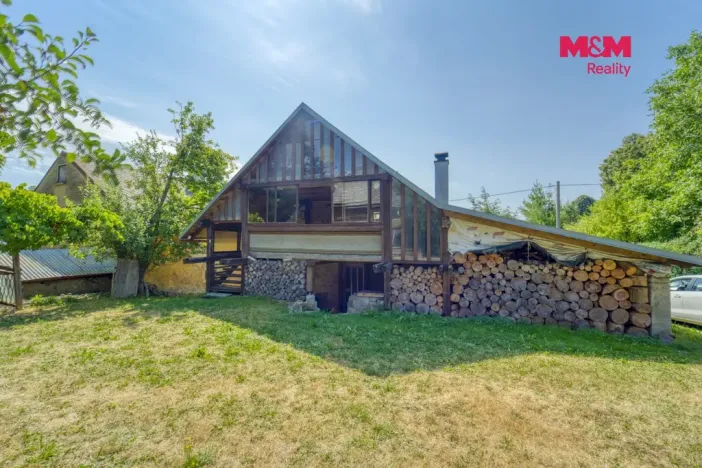 Prodej rodinného domu, Lesná, 208 m2