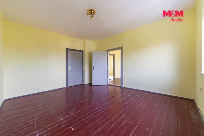 Prodej bytu 2+1, Aš, Nádražní, 73 m2