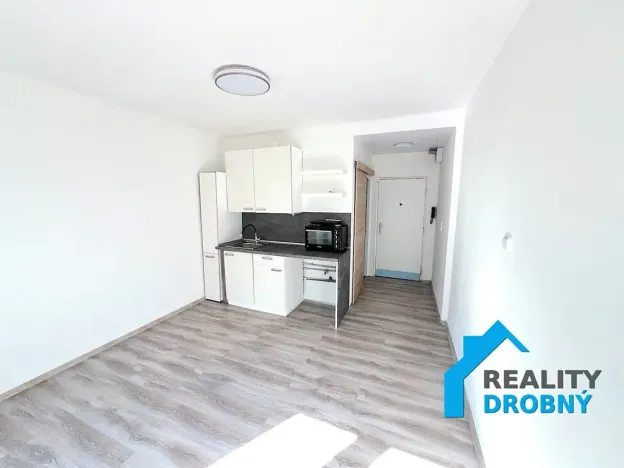 Prodej bytu 1+kk, Děčín, Jezdecká, 19 m2