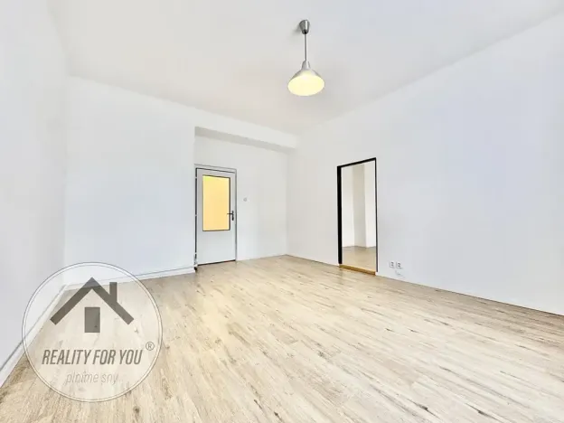 Prodej bytu 2+1, Praha - Libeň, náměstí Dr. Václava Holého, 80 m2