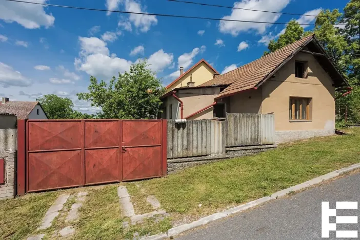 Prodej rodinného domu, Hradčany, 86 m2