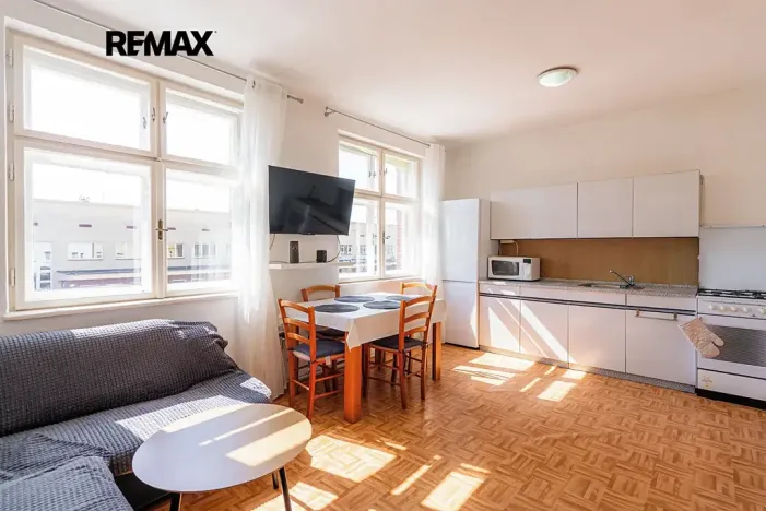 Prodej ubytování, Veselí nad Moravou, Národních mučedníků, 190 m2