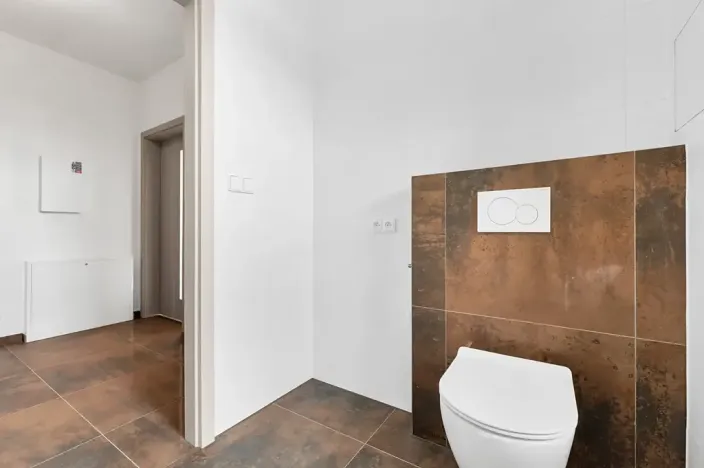 Prodej bytu 2+kk, Milovice, Topolová, 45 m2