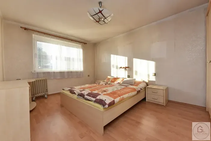 Prodej rodinného domu, Černuc, 240 m2