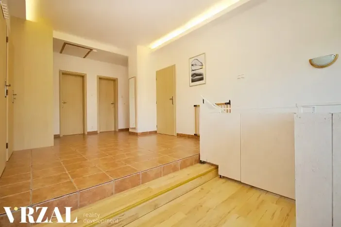 Prodej vícegeneračního domu, Tursko, Ke Statkům, 189 m2