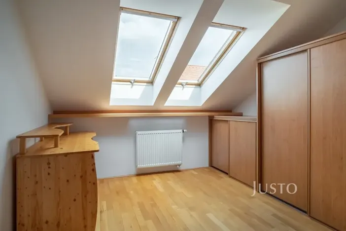 Pronájem bytu 5+1, Praha - Žižkov, Krásova, 114 m2