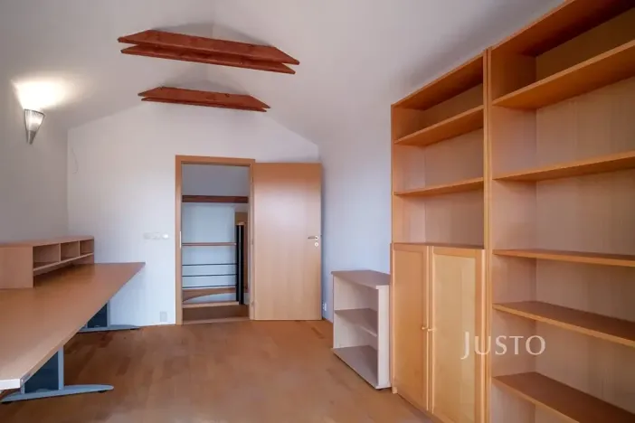 Pronájem bytu 5+1, Praha - Žižkov, Krásova, 114 m2