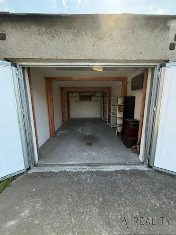 Pronájem garáže, Ostrava, Newtonova, 19 m2