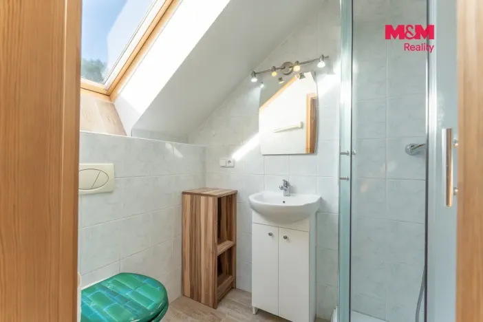 Prodej rodinného domu, Karlovice - Roudný, 204 m2