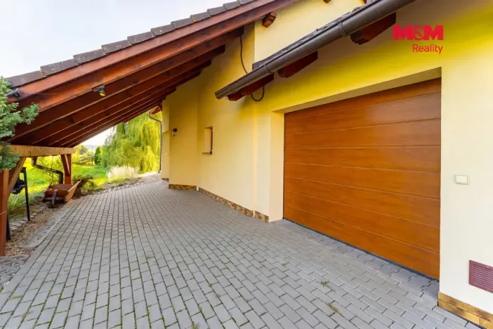 Prodej rodinného domu, Karlovice - Roudný, 204 m2