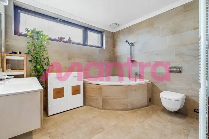 Prodej rodinného domu, Praha - Pitkovice, Chorošová, 125 m2