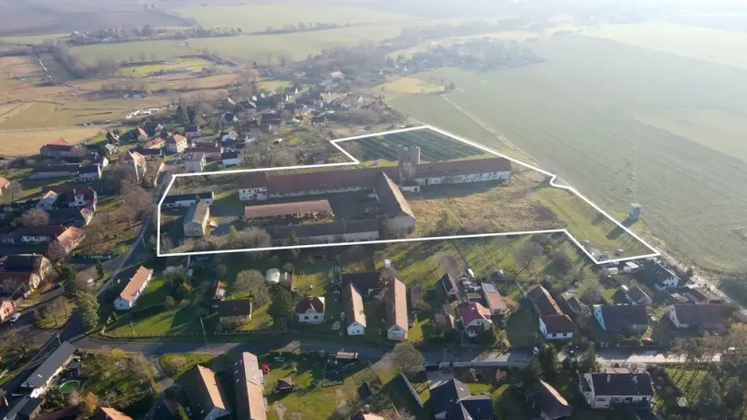 Prodej komerční, Čachovice - Struhy, 350 m2
