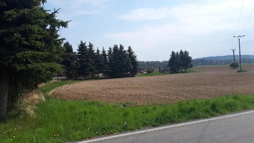 Prodej komerčního pozemku, Police, 3083 m2