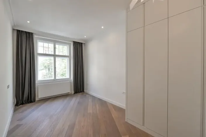 Pronájem bytu 2+kk, Praha - Vinohrady, náměstí Jiřího z Poděbrad, 54 m2