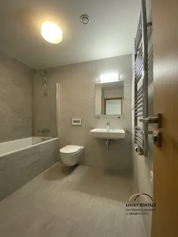 Pronájem bytu 2+kk, Praha - Karlín, U Mlýnského kanálu, 56 m2