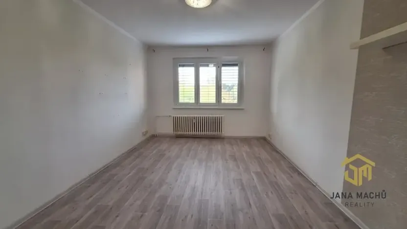 Prodej bytu 2+1, Kroměříž, Velehradská, 56 m2