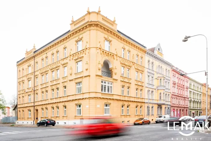 Pronájem bytu 2+kk, Olomouc, Dobrovského, 66 m2