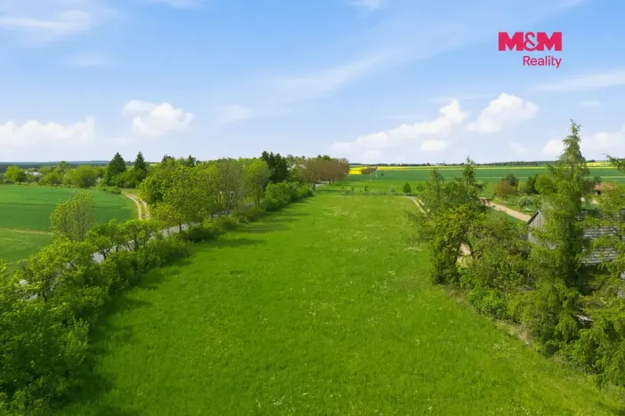 Prodej pozemku pro bydlení, Břežany, 8048 m2