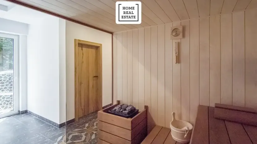 Prodej bytu 4+kk, Karlovy Vary, Šumavská, 171 m2