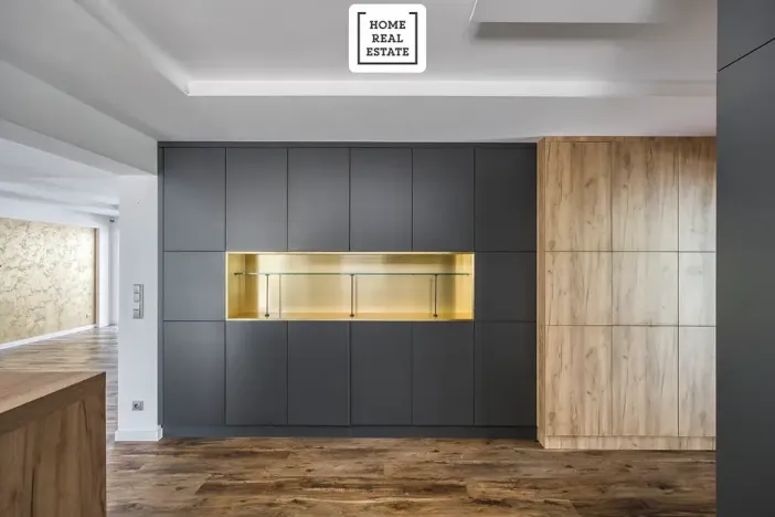 Prodej bytu 4+kk, Karlovy Vary, Šumavská, 171 m2