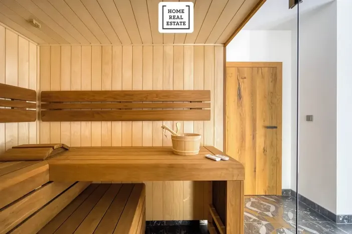 Prodej bytu 4+kk, Karlovy Vary, Šumavská, 171 m2