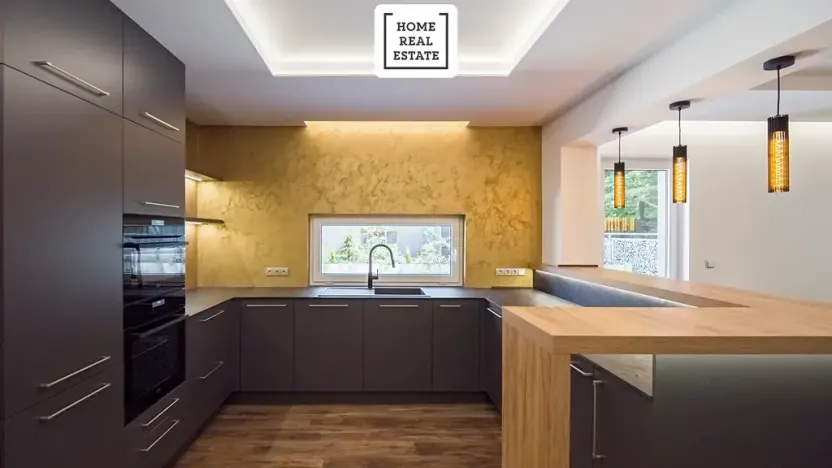 Prodej bytu 3+kk, Karlovy Vary, Šumavská, 171 m2