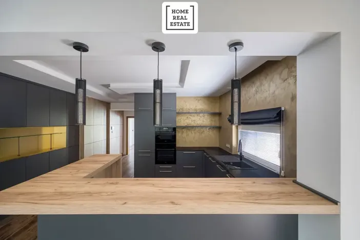 Prodej bytu 3+kk, Karlovy Vary, Šumavská, 171 m2