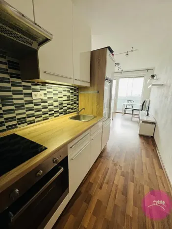 Pronájem bytu 1+kk, Olomouc, Topolová, 28 m2