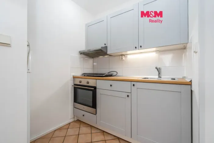Prodej bytu 1+kk, Hradec Králové - Nový Hradec Králové, Jana Masaryka, 35 m2