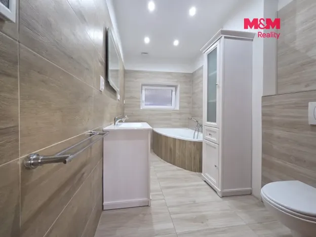 Pronájem bytu 3+kk, Karlovy Vary - Bohatice, Táborská, 70 m2