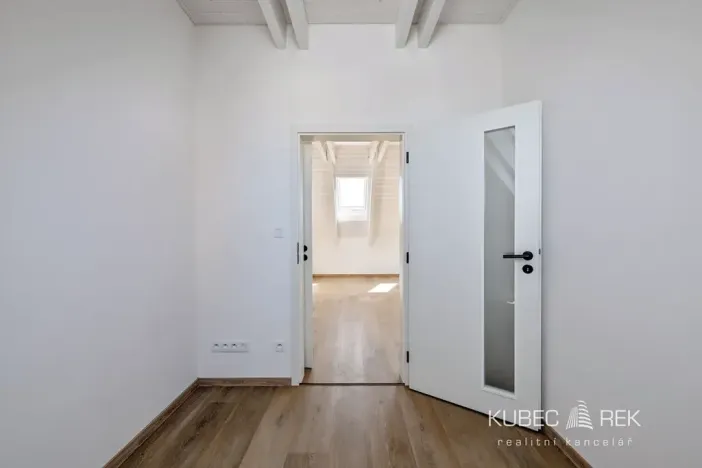 Prodej bytu 2+kk, Veselí nad Lužnicí, Budějovická, 78 m2