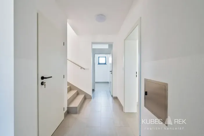Prodej bytu 1+kk, Veselí nad Lužnicí, Budějovická, 40 m2